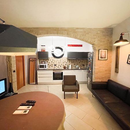 Incortedafabio Design Flat With Bikes Caronno Pertusella Exterior photo